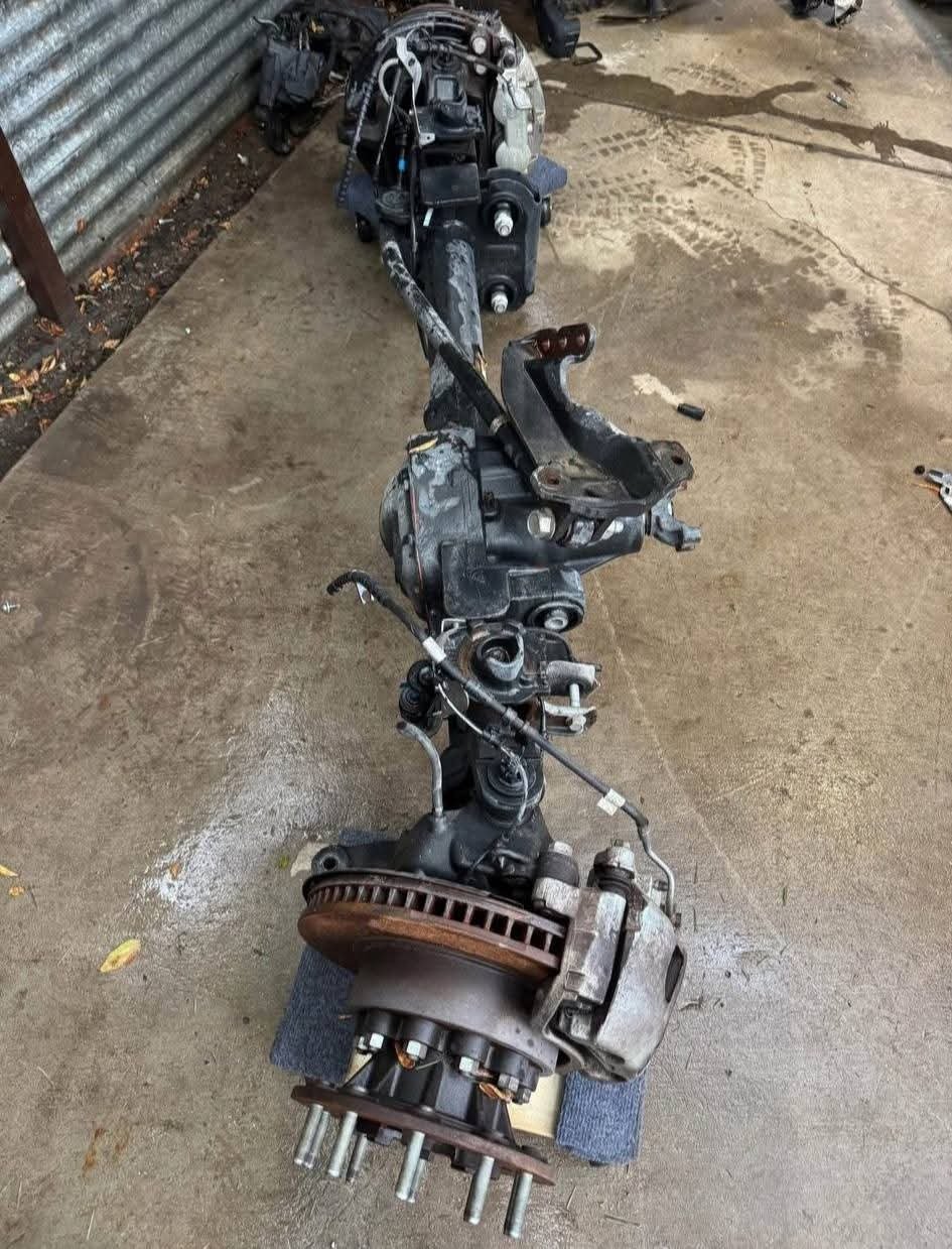 2024 F350 F450 front axle
2017-2025 f450 front axle
Will fit f-450 from 2017-2025
4.30 gear ratio