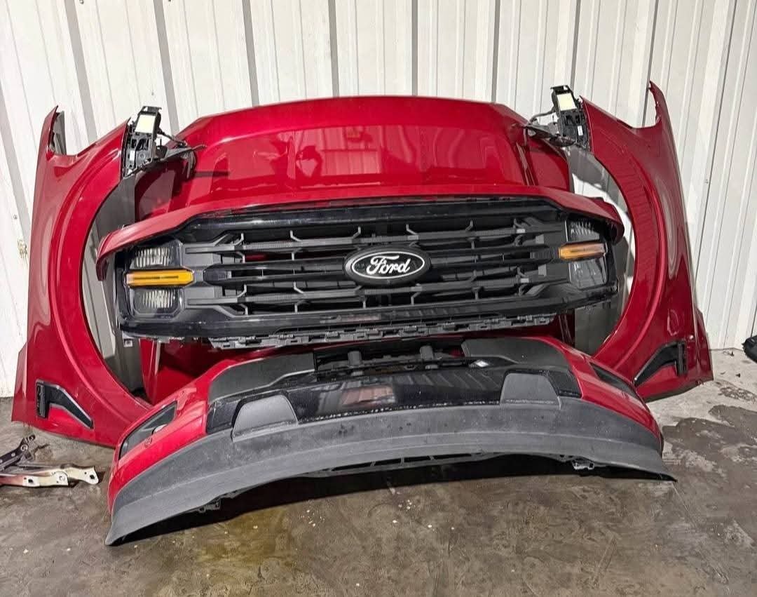 2023-2026 Ford F-150 Front clip
Front bumper
Right and left fenders
Headlights
Grille
Hood