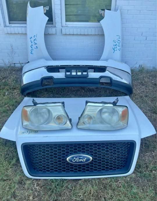 2004-2008 F150 hood, grill, both fenders, complete front bumpers with plastics and both headlights